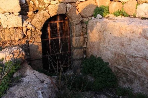 قرية بيت مرسم / دورا / الخليل