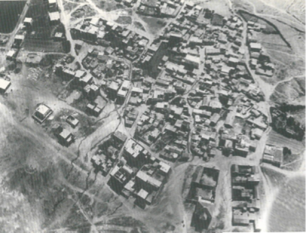 صورة لقرية الشيخ مونس قبل الاحتلال