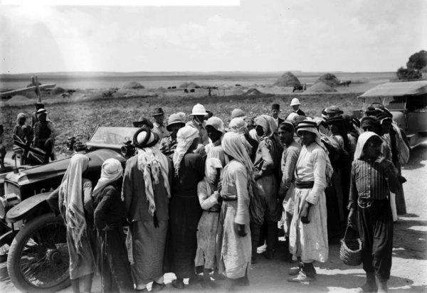 أهالي قرية الشيخ مونس، هل كنا أرضا بلا شعب