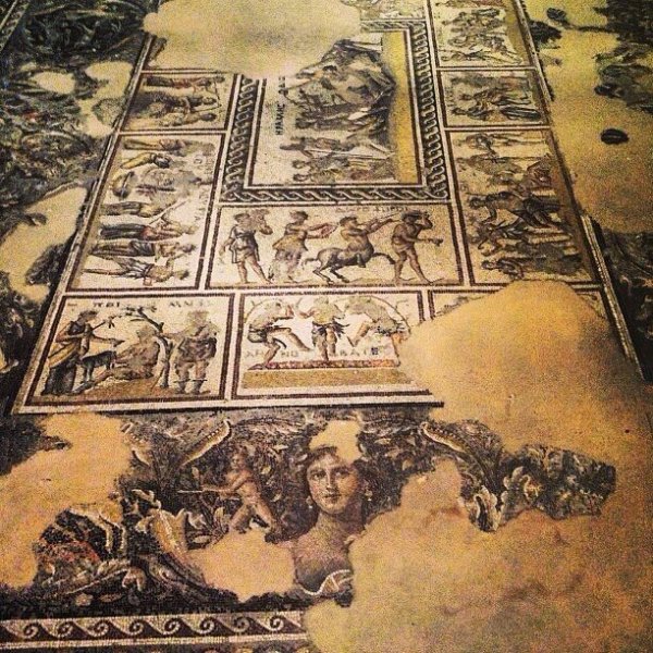 موناليزا الجليل في قرية صفو وجدت الفسيفساء في أرضية بيت روماني قديم