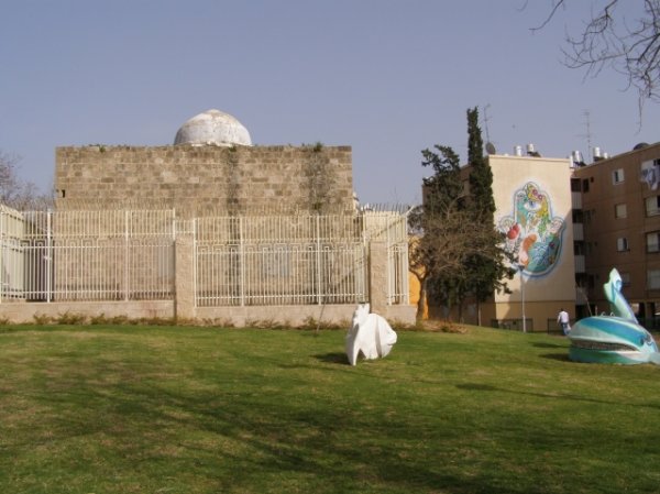 قرية المنشية