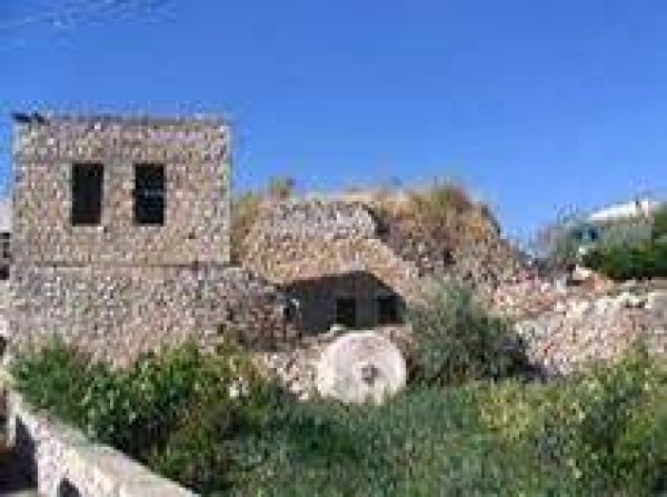 قرية ترشيحا