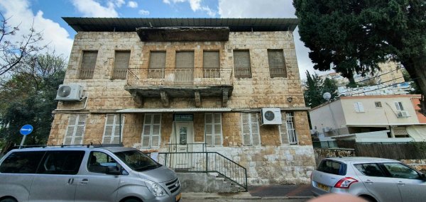 منزل عربي في بلد الشيخ