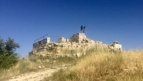 جزء من قلعة القسطل