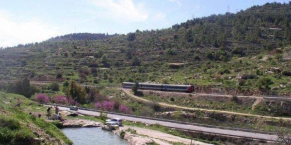 عين الحنية في قرية الولجة