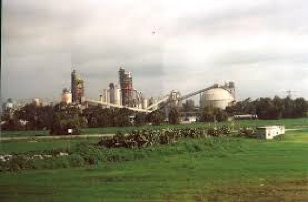 عراق المنشية