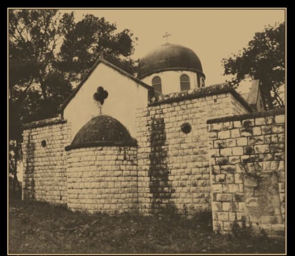 كنيسة القرية