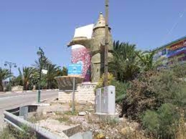 مدخل القرية