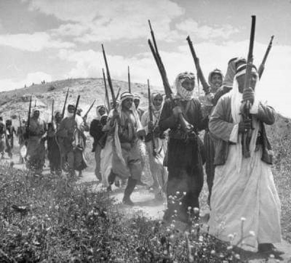 مقاتلون من قرية عين غوال في حرب ال 1948