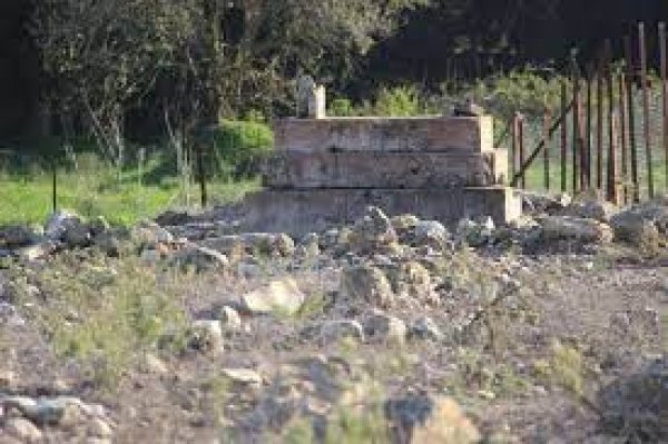 قرية اللجون