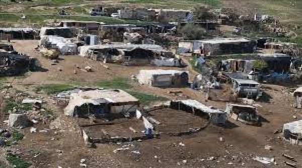 قرية الخان الأحمر