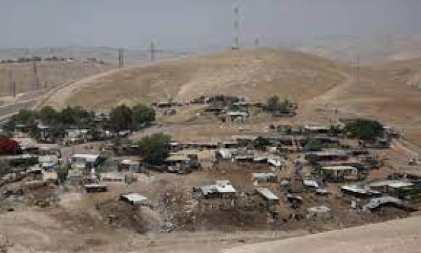 قرية الخان الأحمر