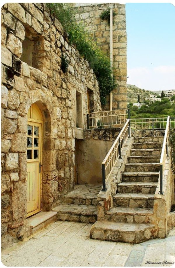 فناء احد البيوت في قرية بتير