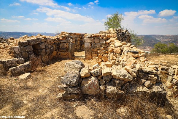 قرية كفر عانا ، بعدسة واجد النوباني